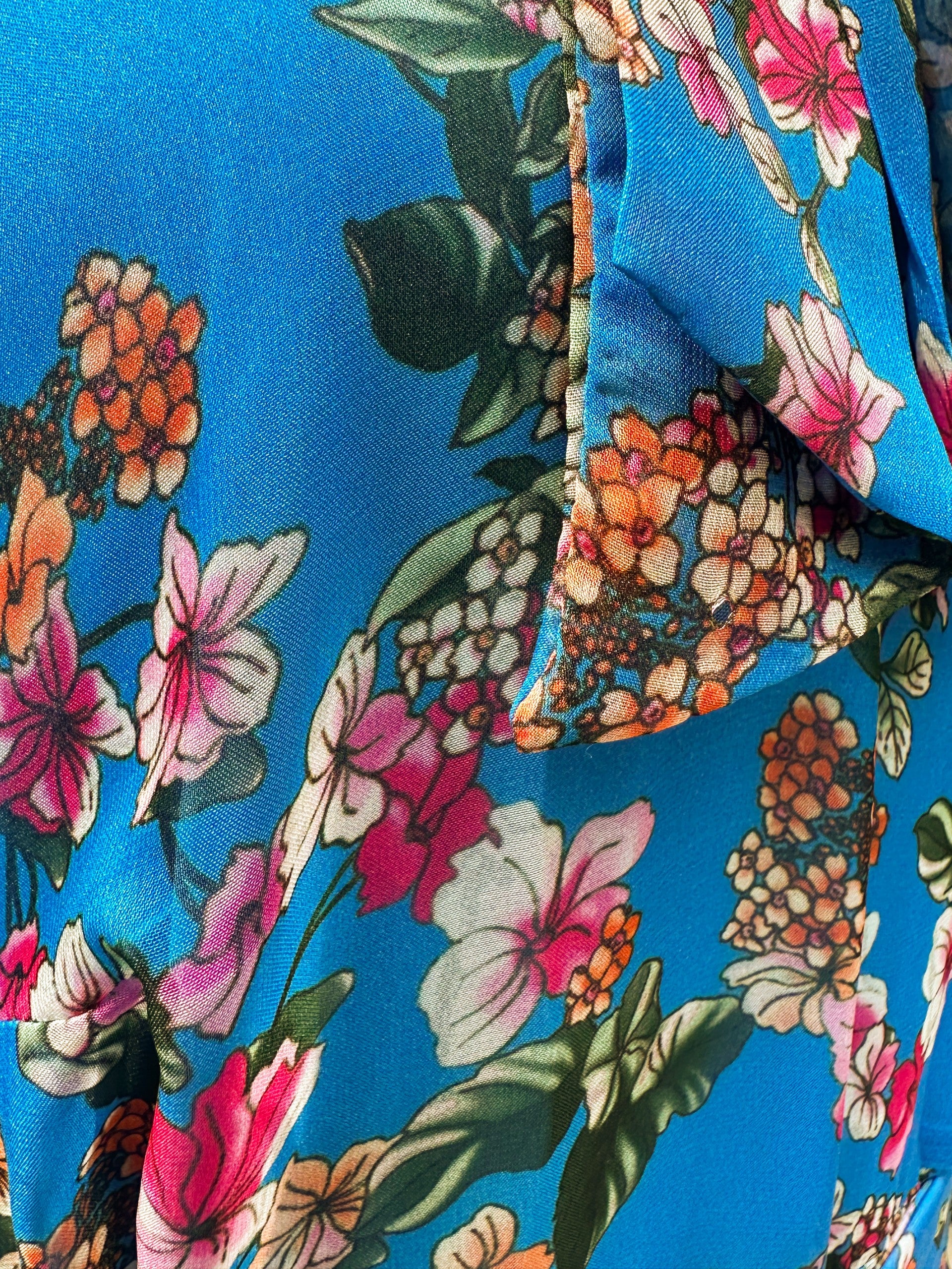 Robe de cérémonie, Bleue à fleurs, SECONDE MAIN
